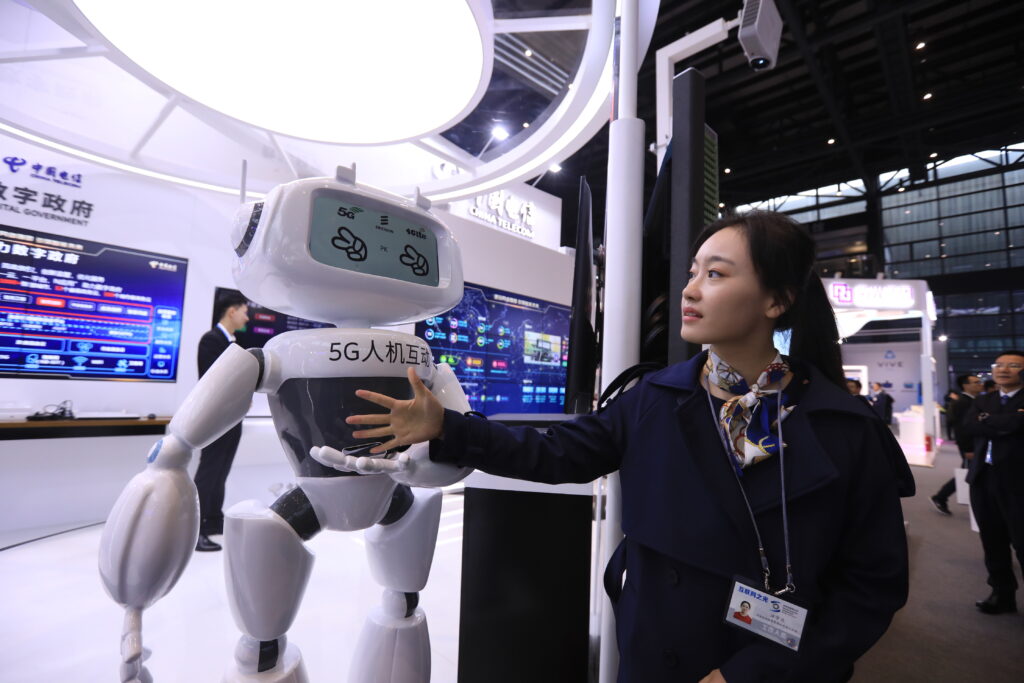 人型ロボット普及で膨らむレアアース需要、中国依存度高く
