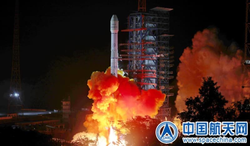 中国、通信衛星「中星19号」の打ち上げに成功