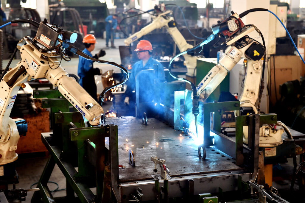 中国が工業分野の設備投資推進、「ソフトとハードの一体更新」強調