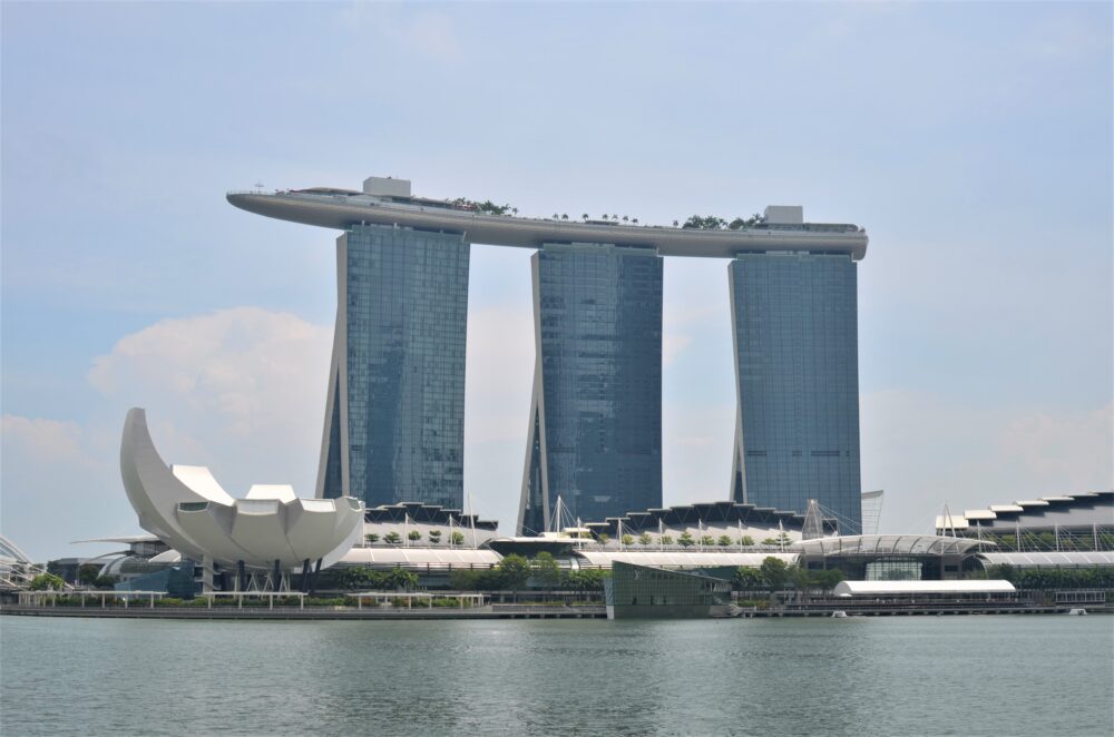 世界半導体メーカーがシンガポール重視、シルトロニックは３カ所目工場